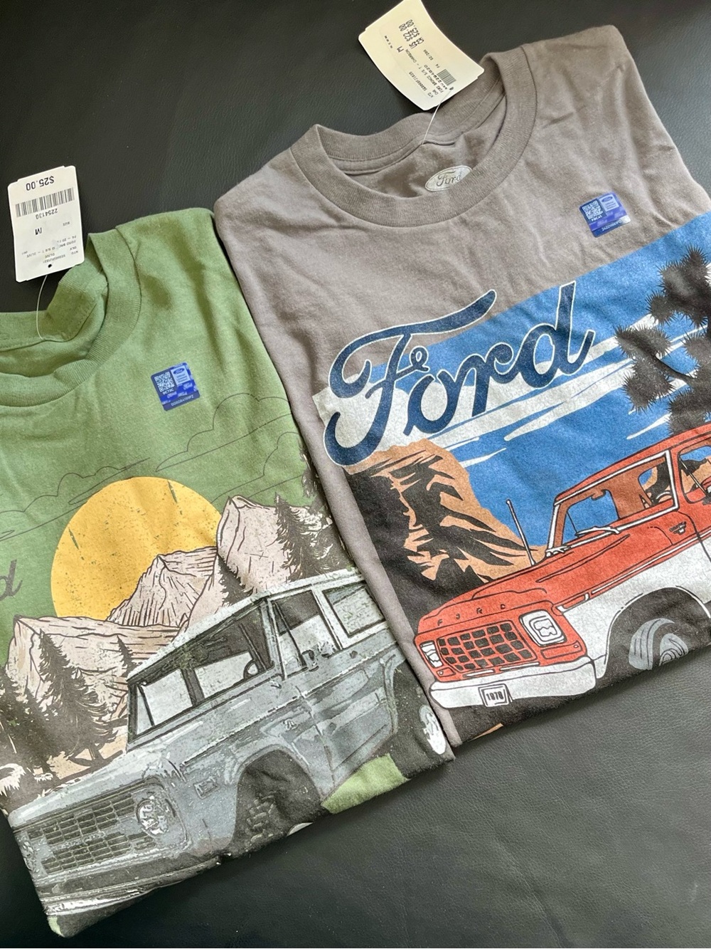 Ford Bronco Graphic T Shirts Green & Gray Truck Scene Prints Men’s Size M